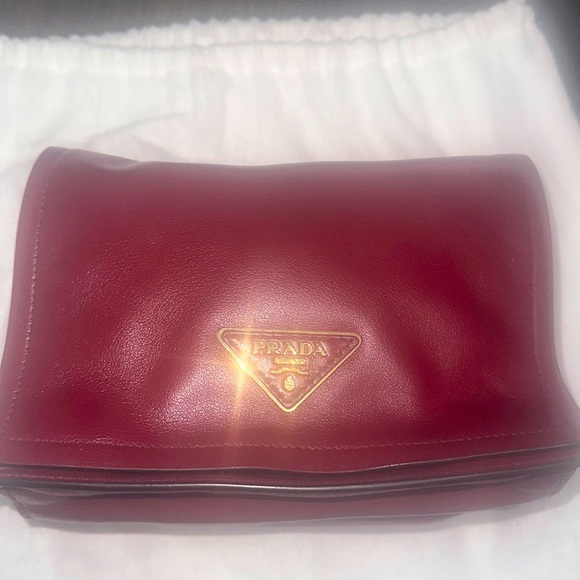 Prada cross body - Picture 1 of 6